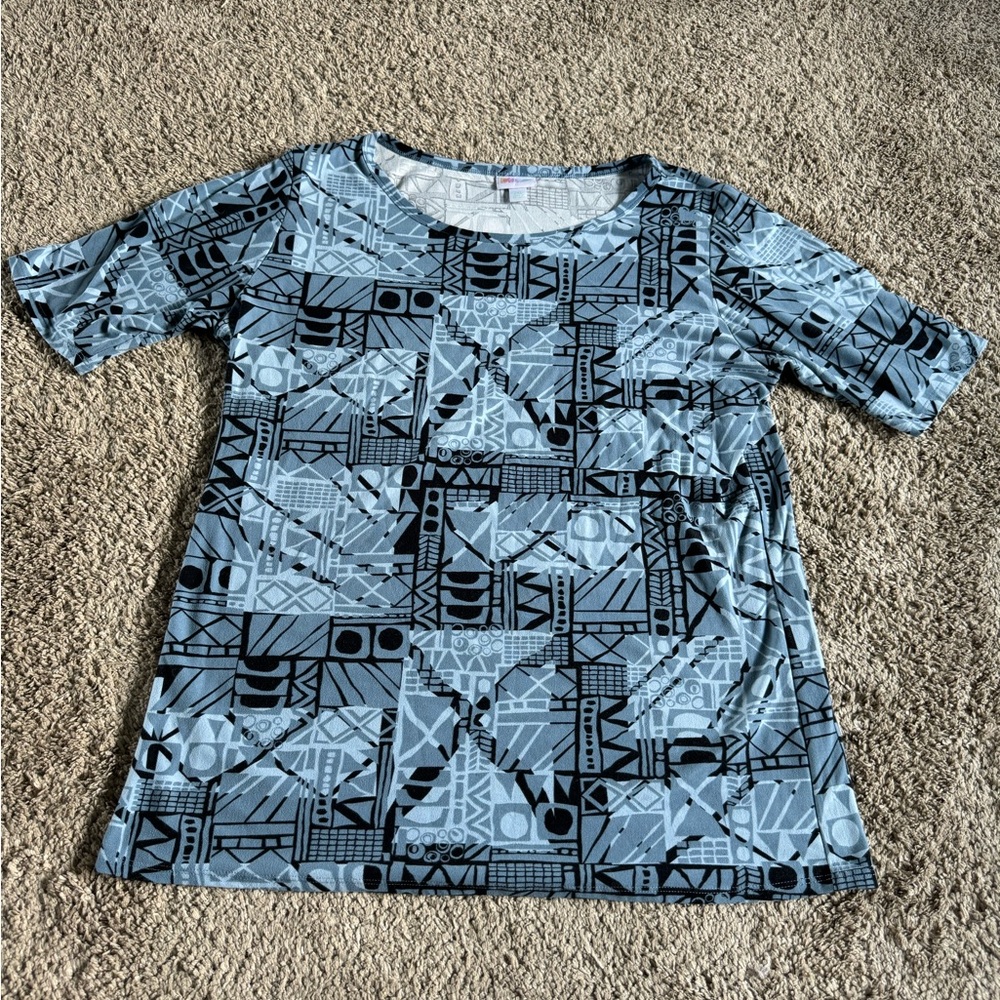 Juniors 2XL Lularoe patterned blouse